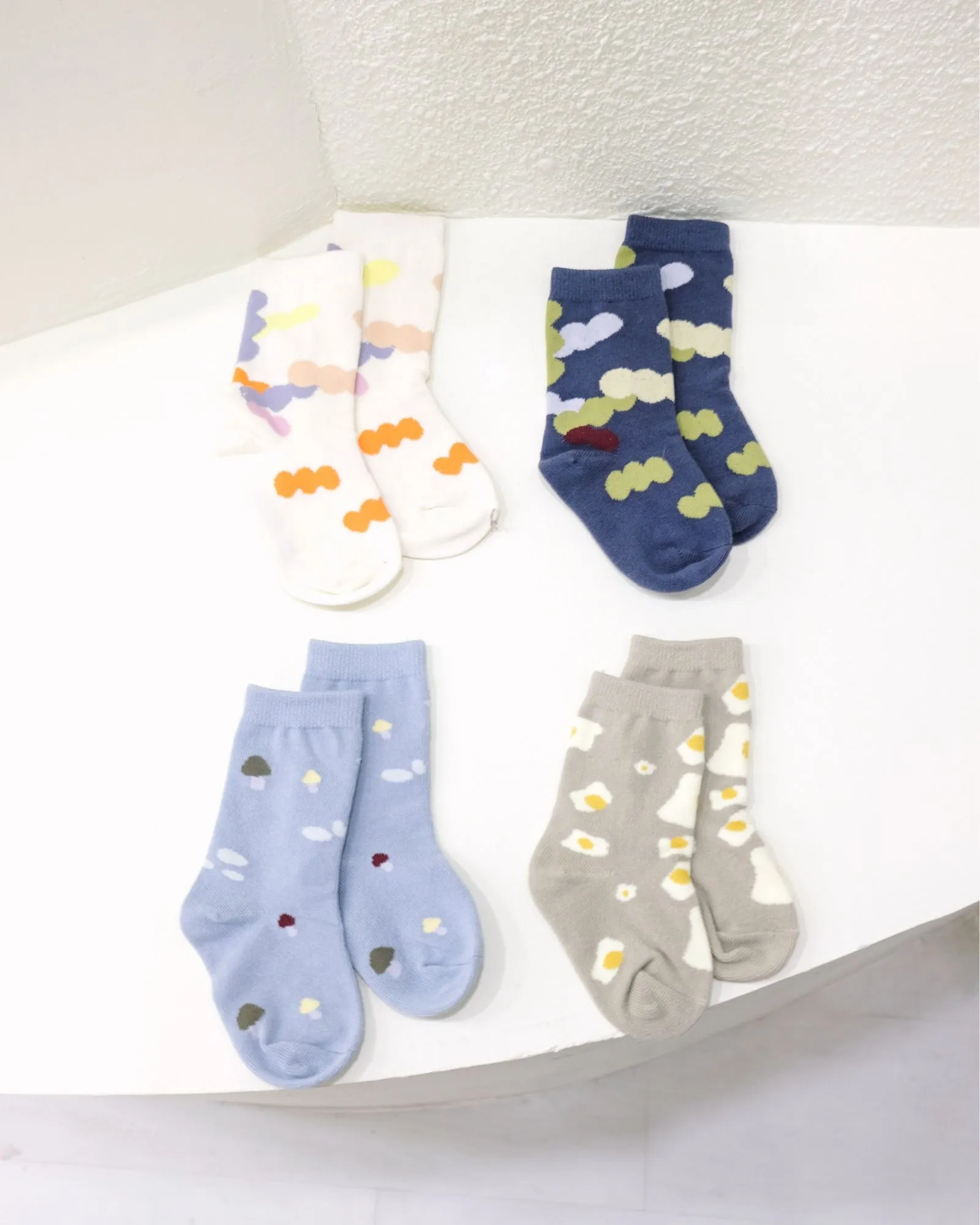 Balloon Knitted Socks (Indigo)