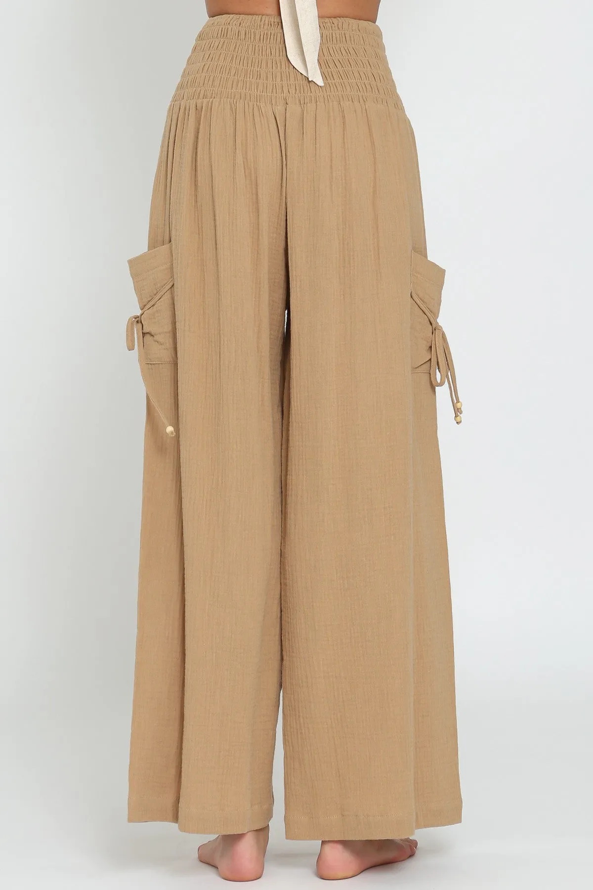 CAMEL PANTS WITH SMOCKED WAISTBAND AND SIDE POCKETS