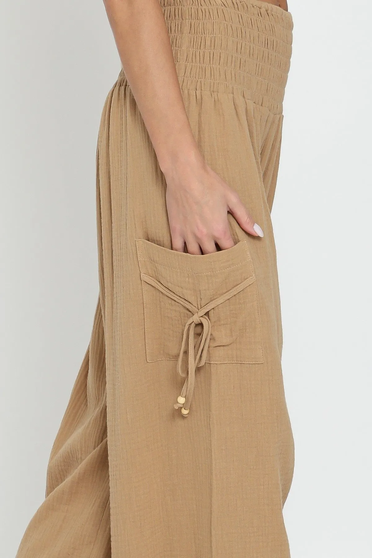 CAMEL PANTS WITH SMOCKED WAISTBAND AND SIDE POCKETS