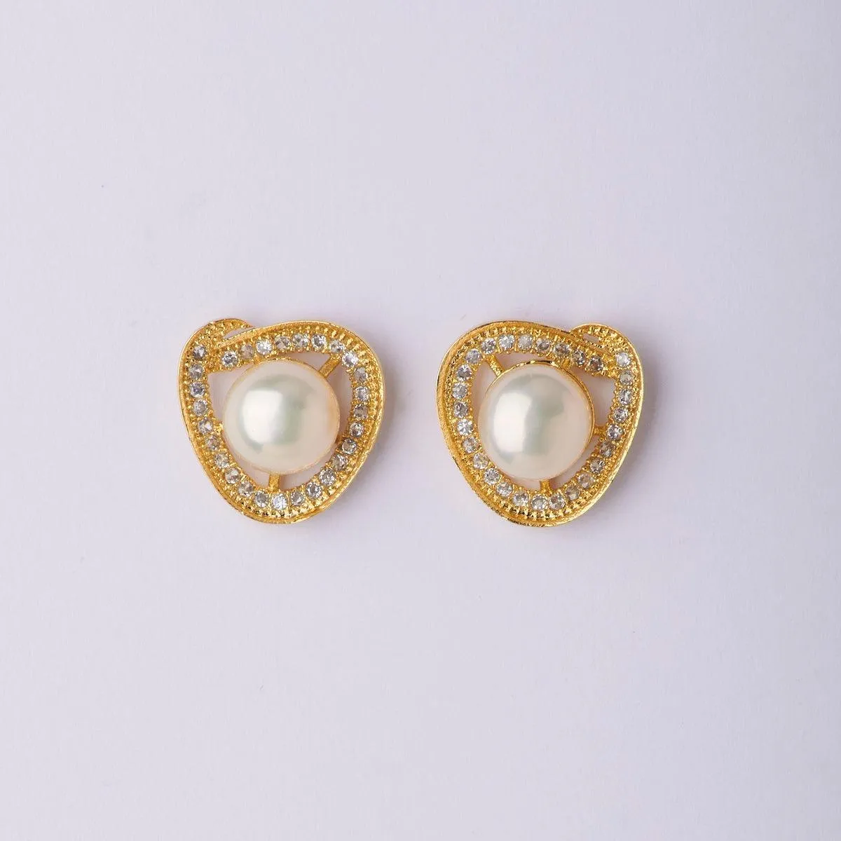 Classic Pearl Stud Earring