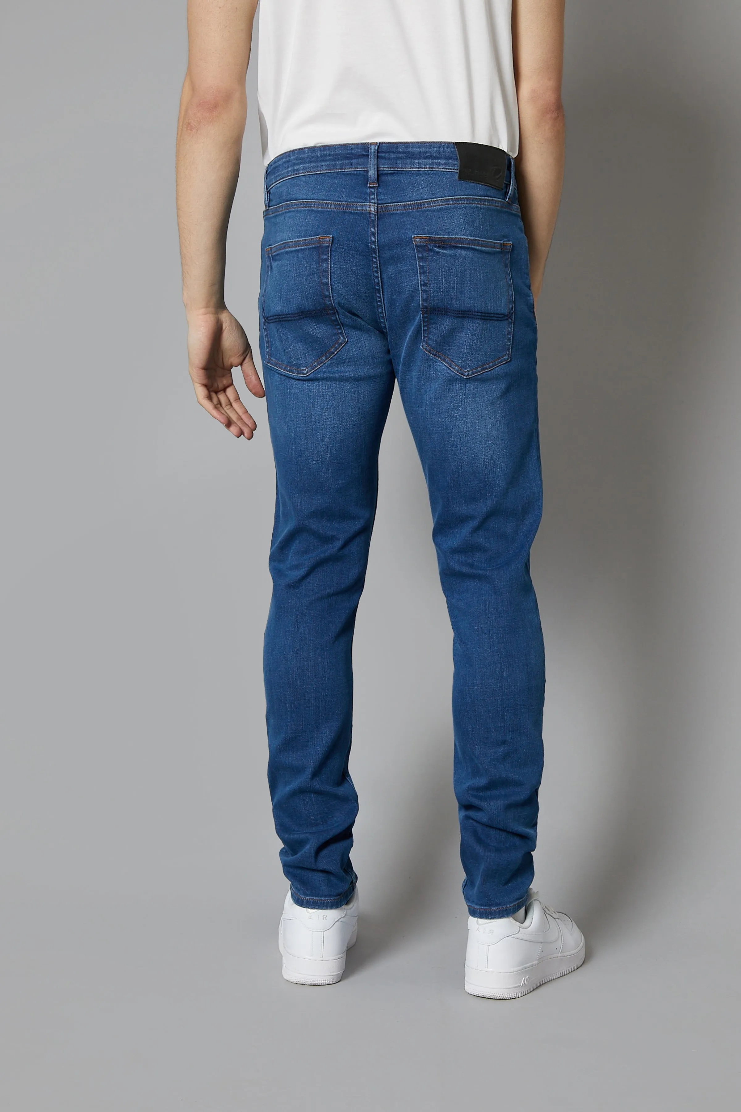 Florida Tapered Fit Jeans In Mid Blue