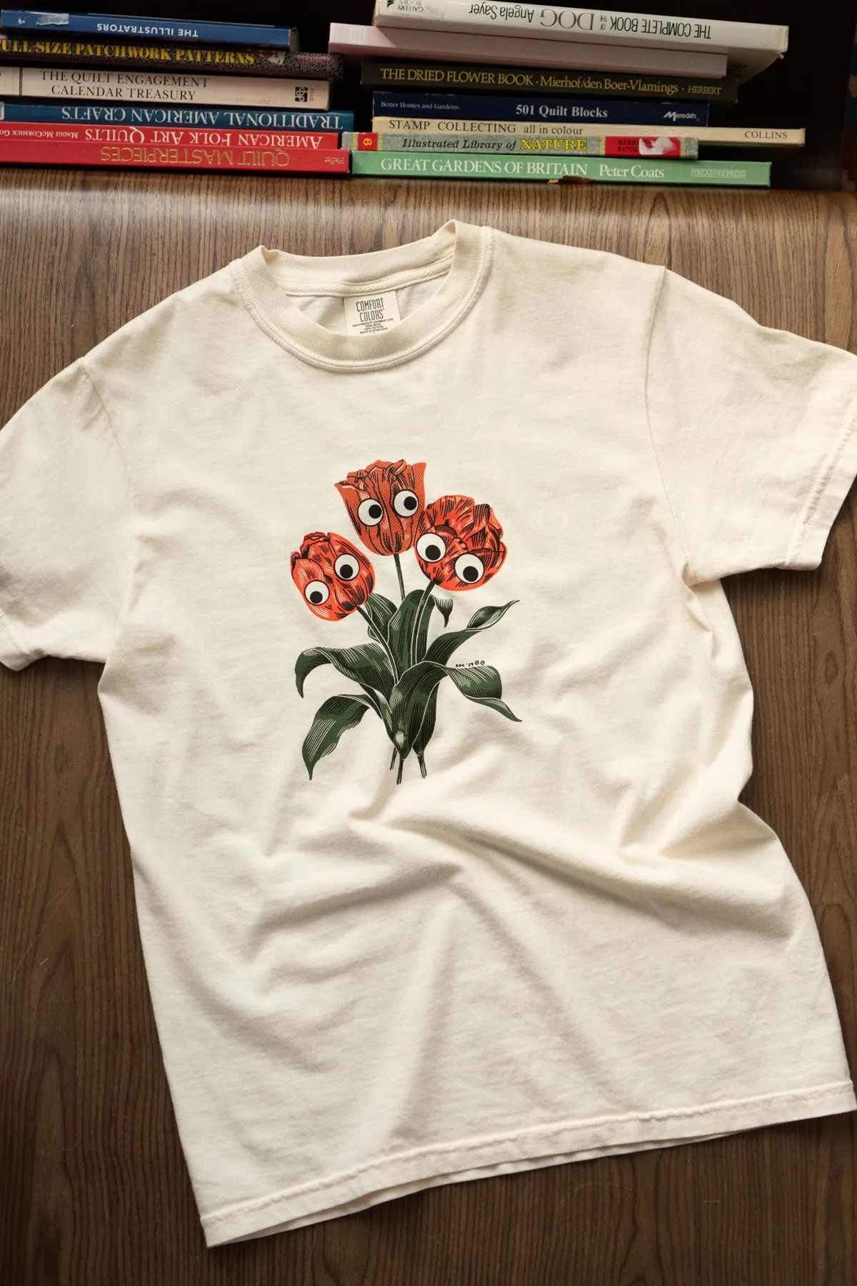 Whimsical Googly Tulip Trio Graphic Tee - Fun Floral Design T-Shirt for Casual Wear