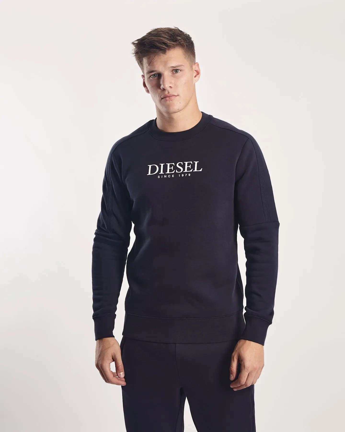 Omarion Sweatshirt Ultra Navy