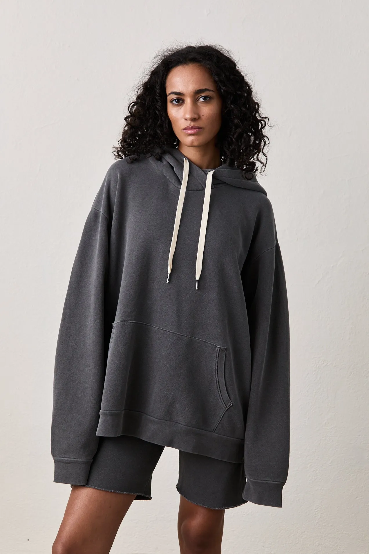 SIENNA OVERSIZED HOODY / FADED BLACK