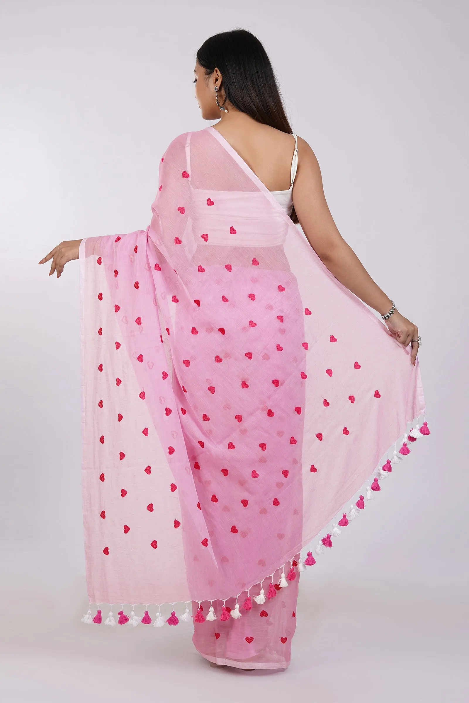 Teejh Chahna Pink Mul Cotton Heart Embroidery Saree