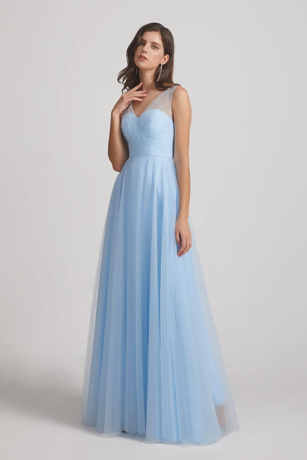 V-Neck Sleeveless Sheer Back Long Tulle Light Blue Bridesmaid Dresses (AF0105)